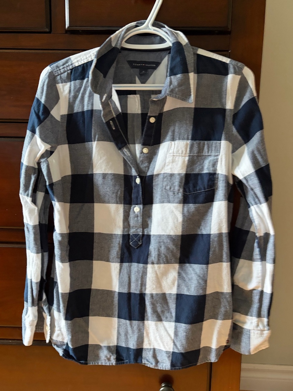 Tommy Hilfiger Men's Navy & White Plaid Button-Down Shirt